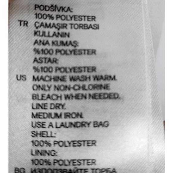 H&M EMBELLISHED SLEEVELESS BLOUSE – SIZE US 8 – WHITE – FLORAL BEADED TRIM - Picture 7 of 7